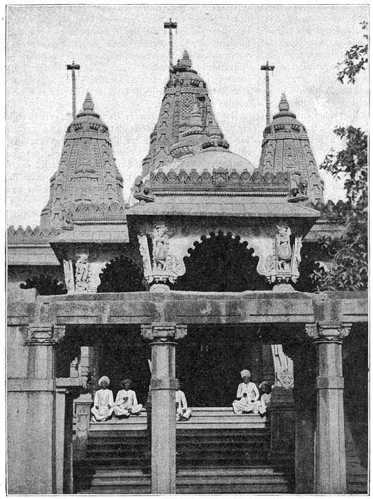 Nieuwere tempel in Dudhrej.