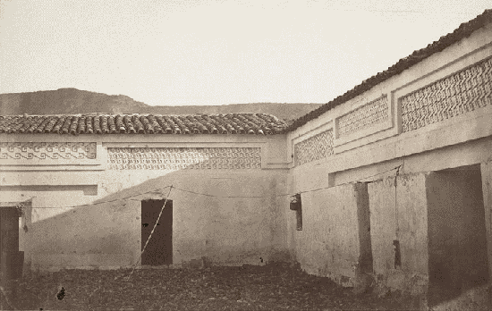 Maison du Curé, à Mitla, interieur.
