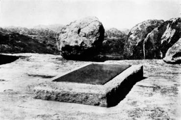 THE GRAVE OF CECIL RHODES