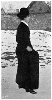 Side view of woman wearing the skirt