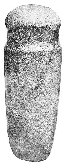 Hacha de piedra
Singuil. Catamarca&mdash;Donacion Moreno.
3/4 del tama&ntilde;o natural