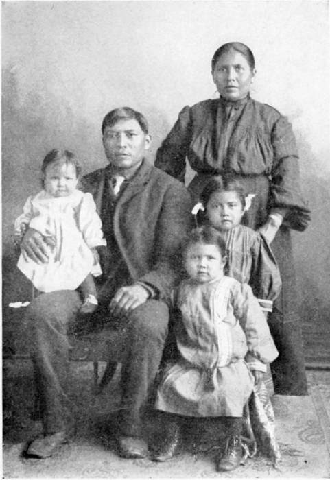 Asa Deklugie, Wife and Children