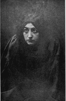 MARIETTE MAZARIN AS ELEKTRA From a photograph by Mishkin (1910)