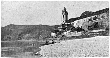 D&uuml;rnstein aan den Donau.