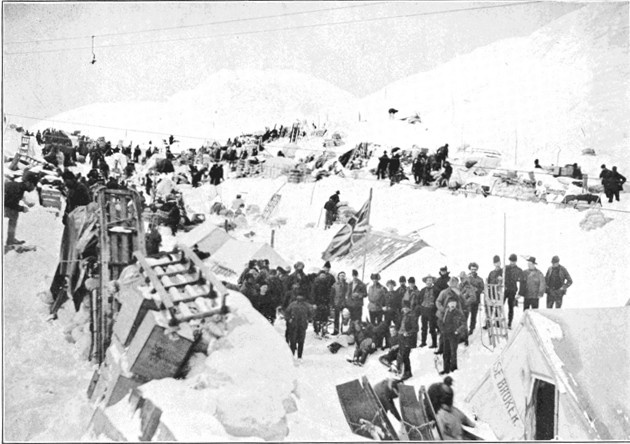 Copyright by E. A. Hegg, Juneau

Summit of Chilkoot Pass, 1898
