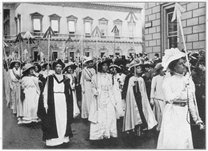 OVER 1,000 WOMEN HAD BEEN IN PRISON—BROAD ARROWS IN THE
1910 PARADE