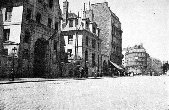 Impasse des Arbalétriers - an ancient street in Paris, France, where Louis  I, Duke of Orléans was murdered - ordered by his cousin, John the Fearless  Stock Photo - Alamy