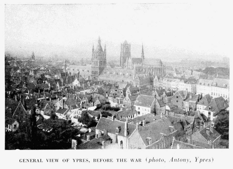GENERAL VIEW OF YPRES, BEFORE THE WAR (photo, Antony, Ypres)