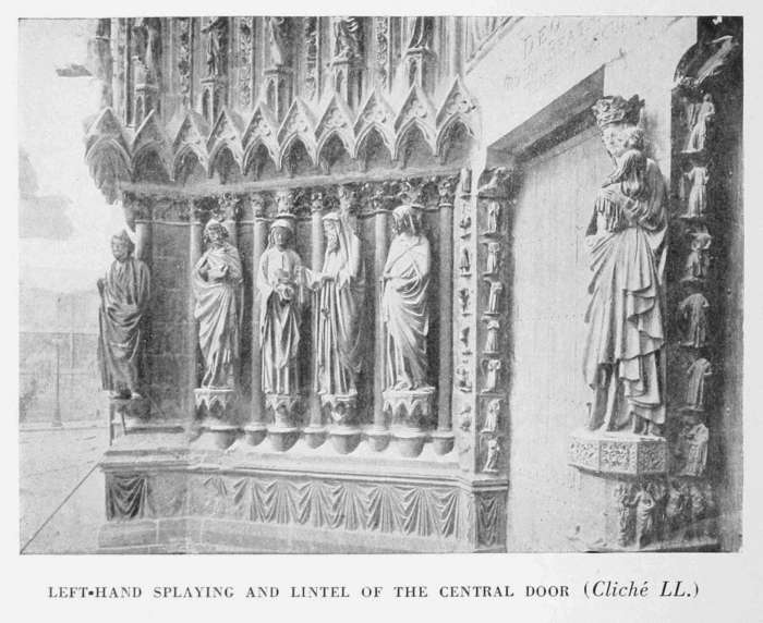 LEFT-HAND SPLAYING AND LINTEL OF THE CENTRAL DOOR (Cliché LL.)