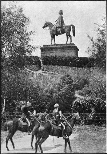SOLDIERS SALUTING THE DUKE'S STATUE, AS IT STANDS AT
ALDERSHOT TO-DAY.

From a Photo. By Knight, Aldershot.