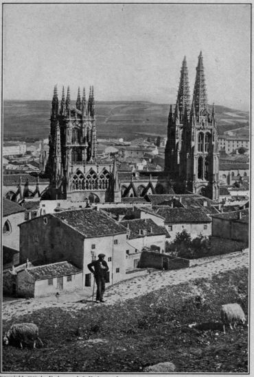 Copyright, 1910 by Underwood & Underwood
Burgos Cathedral from the Castle Hill