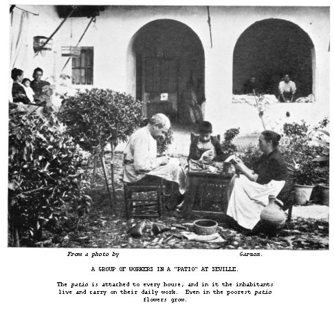 A group of workers in a “patio” at Seville