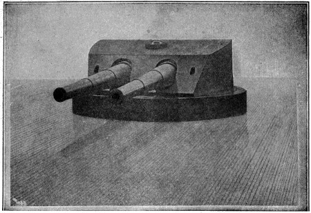 Gun turret for battleship