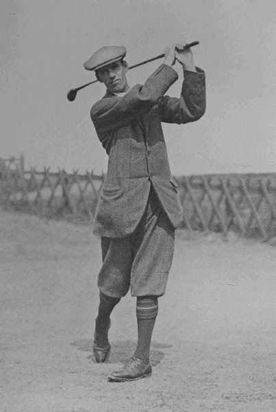 PLATE XII.

GEORGE DUNCAN

A characteristic stroke, showing Duncan's perfect finish in the
drive.