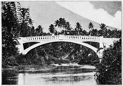 A Typical Reënforced Concrete Bridge.
