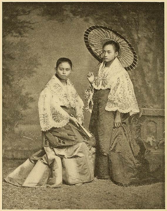 Native Women: Their Upper Garment—Pañuelo—of Piña.