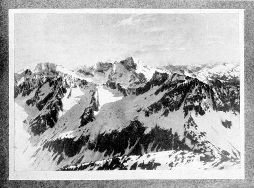 Taken in Chelan County. Photo by the Author.
&ldquo;THE CHILLY WILDERNESS OF SNOW-CLAD PEAKS.&rdquo;