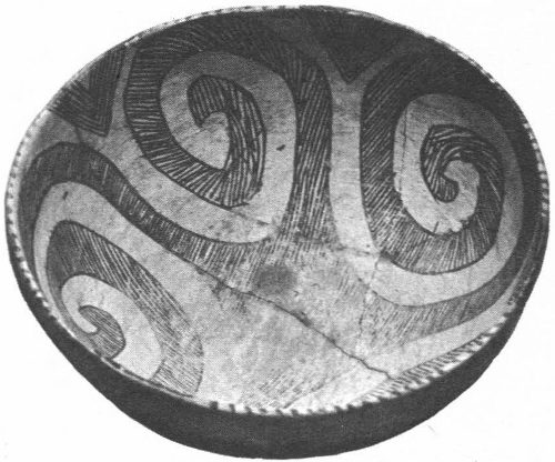 Chaco-style pottery bowl. Maximum diameter, 9″; Height, 4¼″.