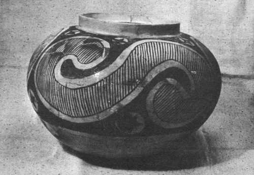 A pottery &ldquo;kiva&rdquo; jar. Mesa Verde style. Diameter at mouth, 4&frac12;&Prime;; Maximum diameter, 13⅓&Prime;; Height, 9&frac12;&Prime;.