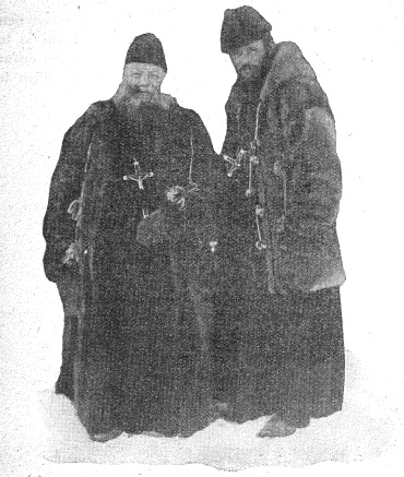 RR. PP. Roure et Bousso

(Costume mi-saison)