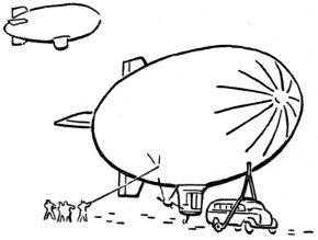 Moored airship and flying airship