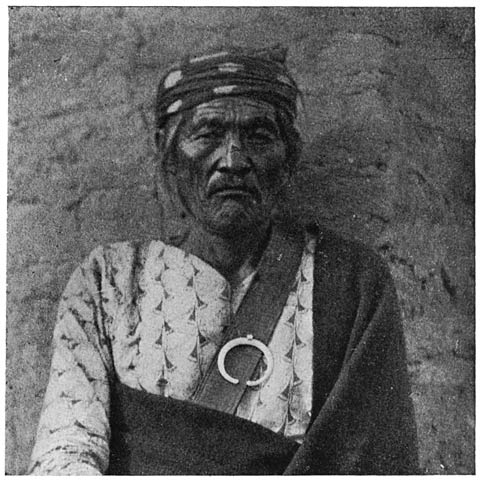 Fig. 32. The Shaman Hat�li Nĕz (Tall Chanter).