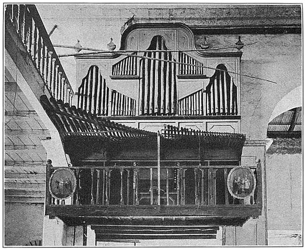 The Bamboo Organ, Las Pias