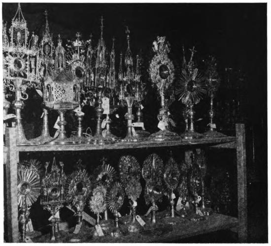 The Project Gutenberg eBook of Salt Mines and Castles, by Thomas Carr