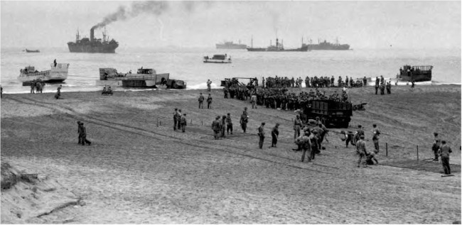 Schwerer Gustav railway gun unknown date or location Beach Sheet