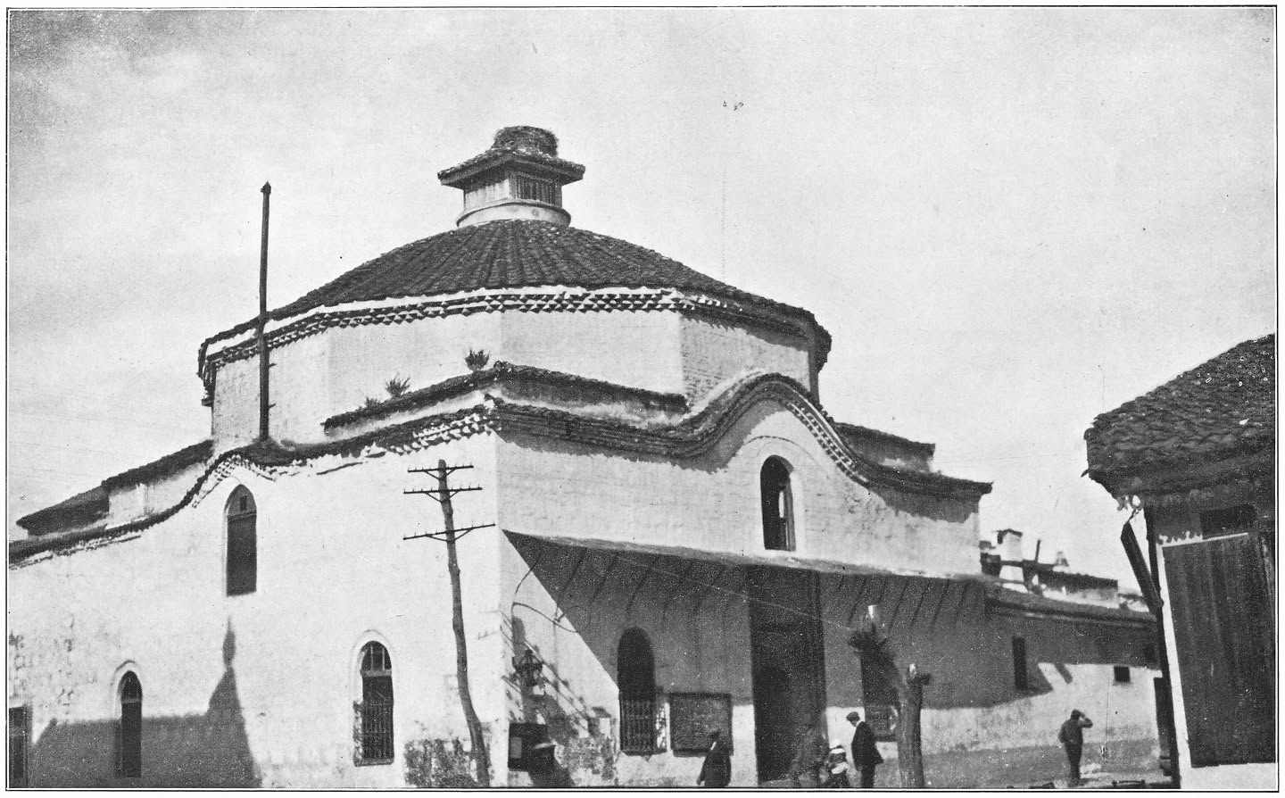 Afb. 16. Turksch badhuis te Philippopel.