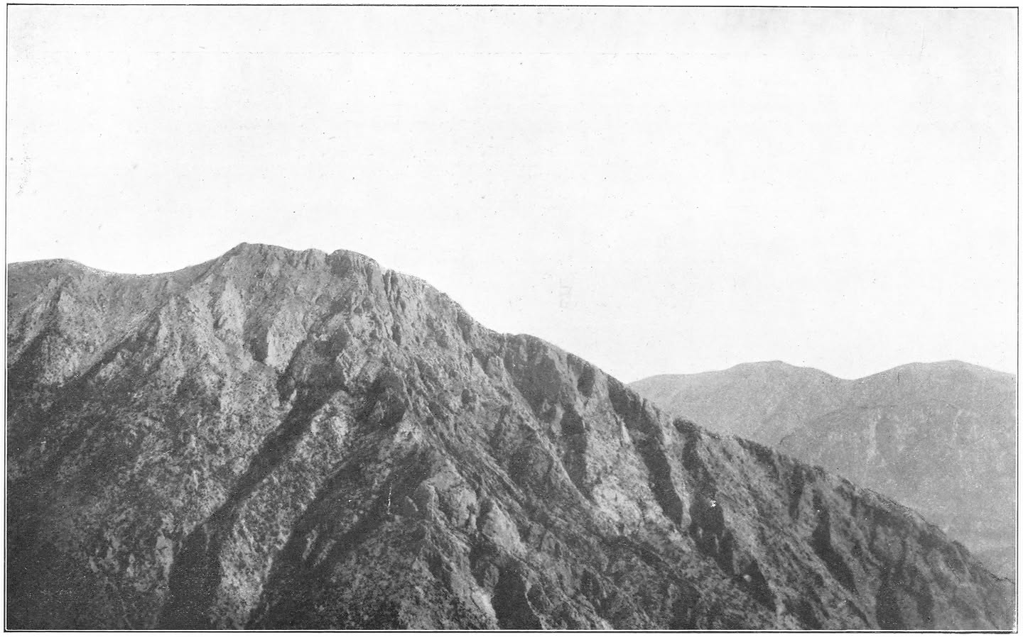 Afb. 37. In de Cilicische Poort.